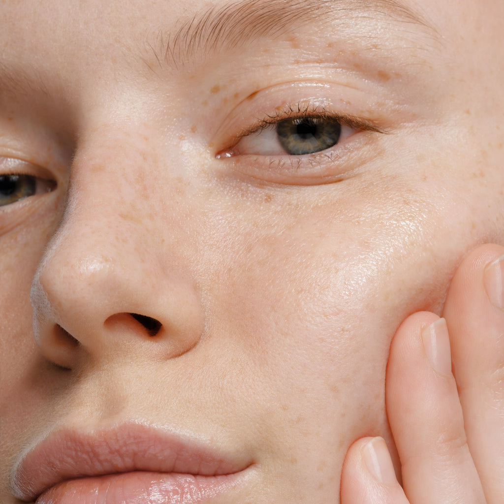 MÁDARA Skincare Botanic Niacinamide Alternative 5 in 1 Serum